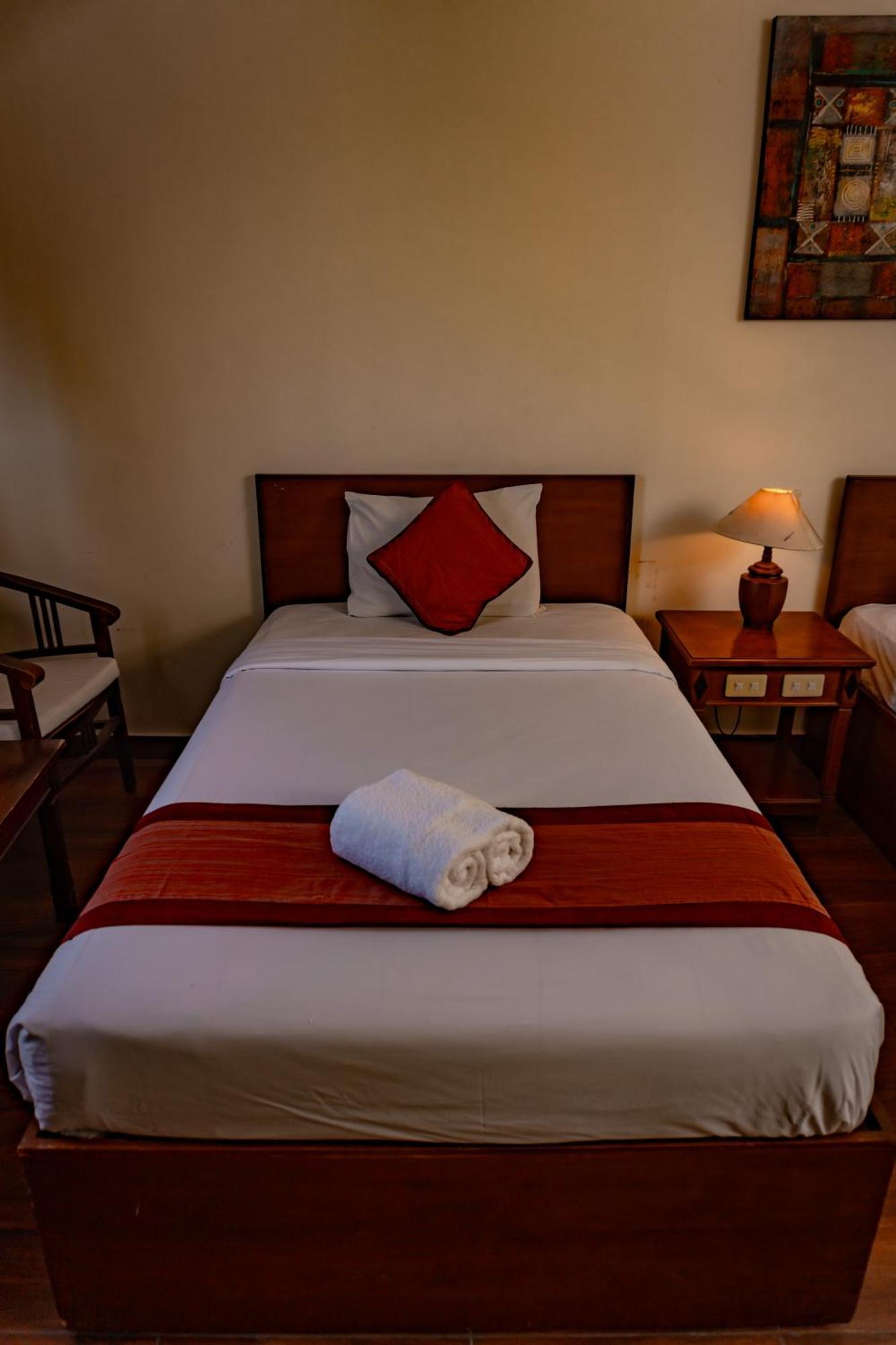 Hotel Puri Dibia Kuta Kuta Lombok Eksteriør bilde